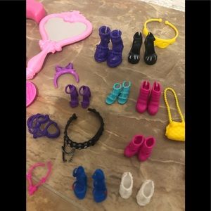 Barbie accessories
